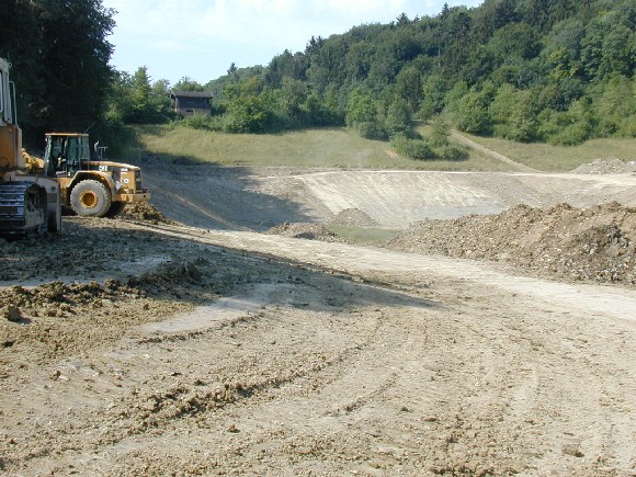 Hochwasserrückhaltebecken